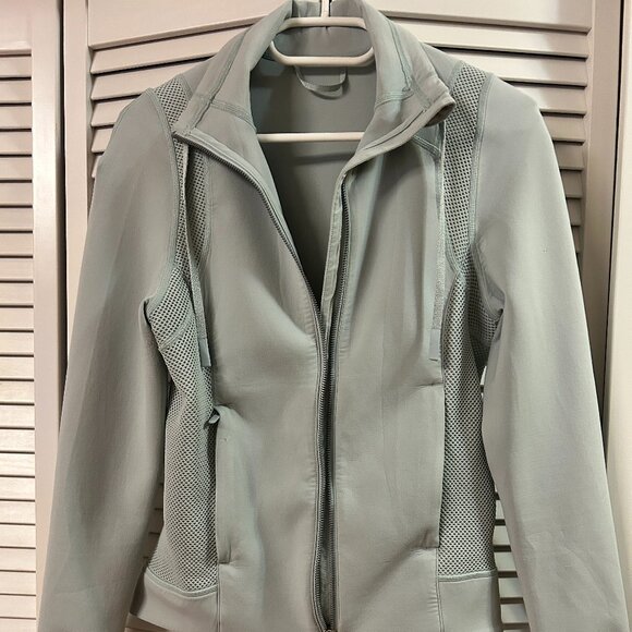 Lululemon Fitted Jacket: Size S - Picture 2 of 16